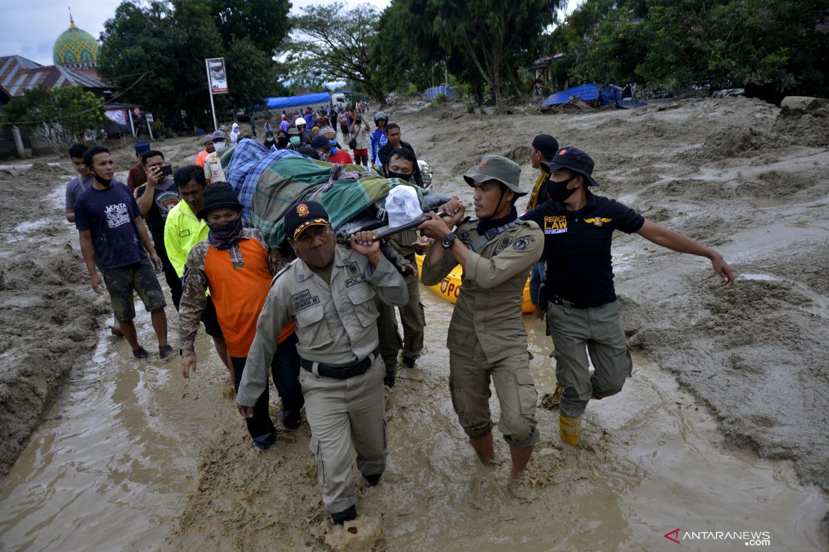 BPBD: 24 orang tewas dan 69 hilang akibat banjir di Luwu Utara