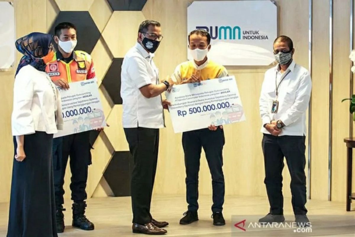 Kejujuran petugas kebersihan dapat apresiasi lima perusahaan BUMN