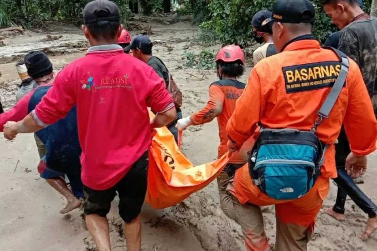 Pencarian 15 korban banjir Luwu Utara dilanjutkan