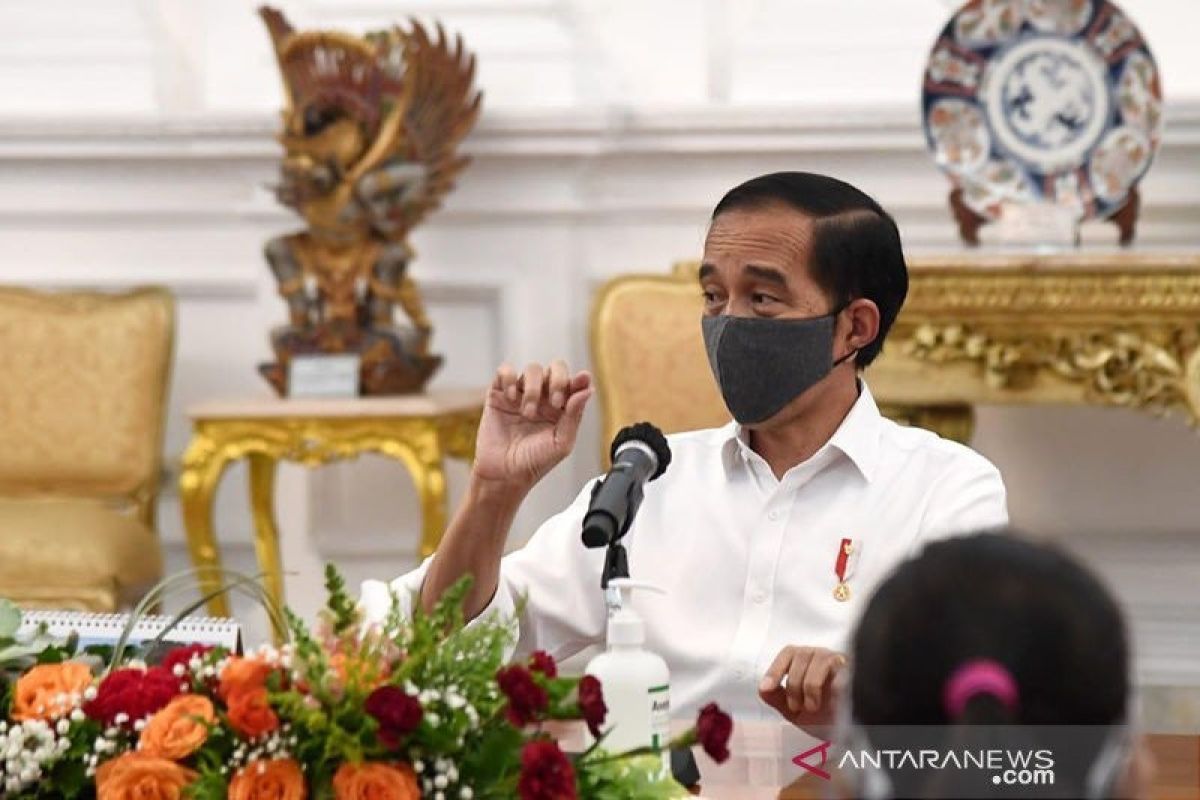 Presiden Joko Widodo bubarkan 18 tim kerja, badan, dan komite