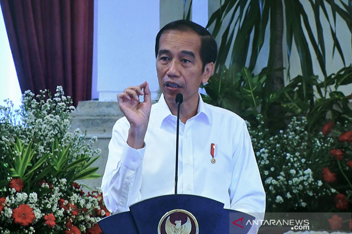 Presiden Jokowi mengingatkan semangat atasi COVID-19 tak boleh kendur