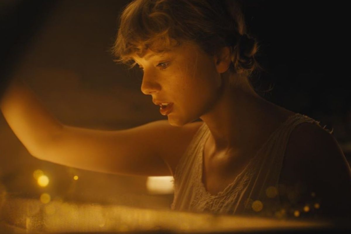 Taylor Swift merilis album baru "Folklore"