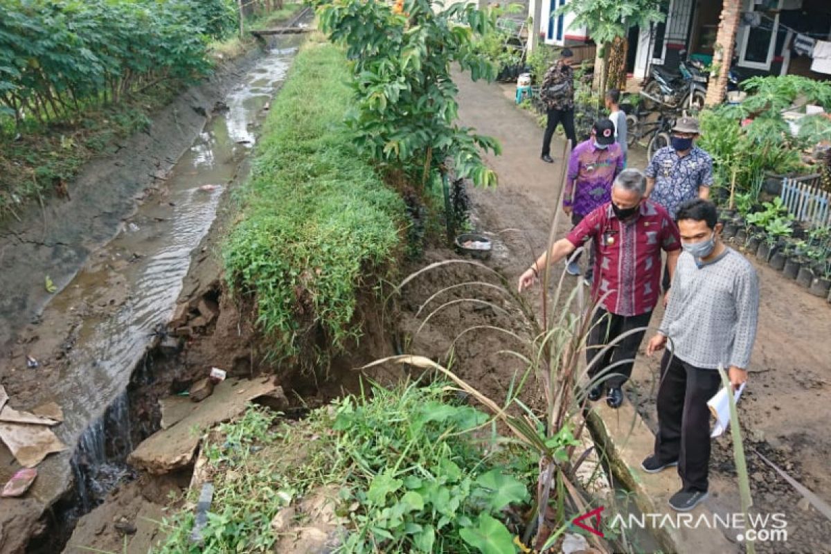 Sebabkan banjir, Djohan minta DPUTR segera perbaiki tanggul jebol di Kebon Cengkeh