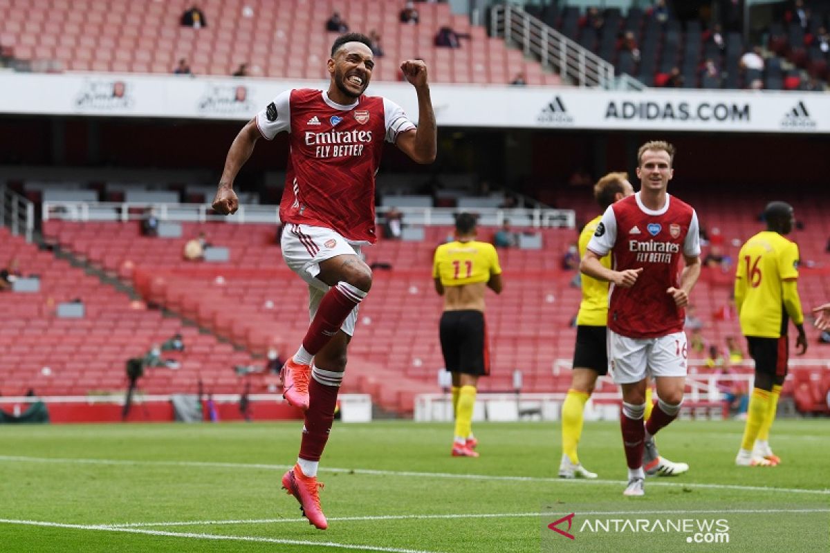 Arsenal kirimkan Watford terdegradasi