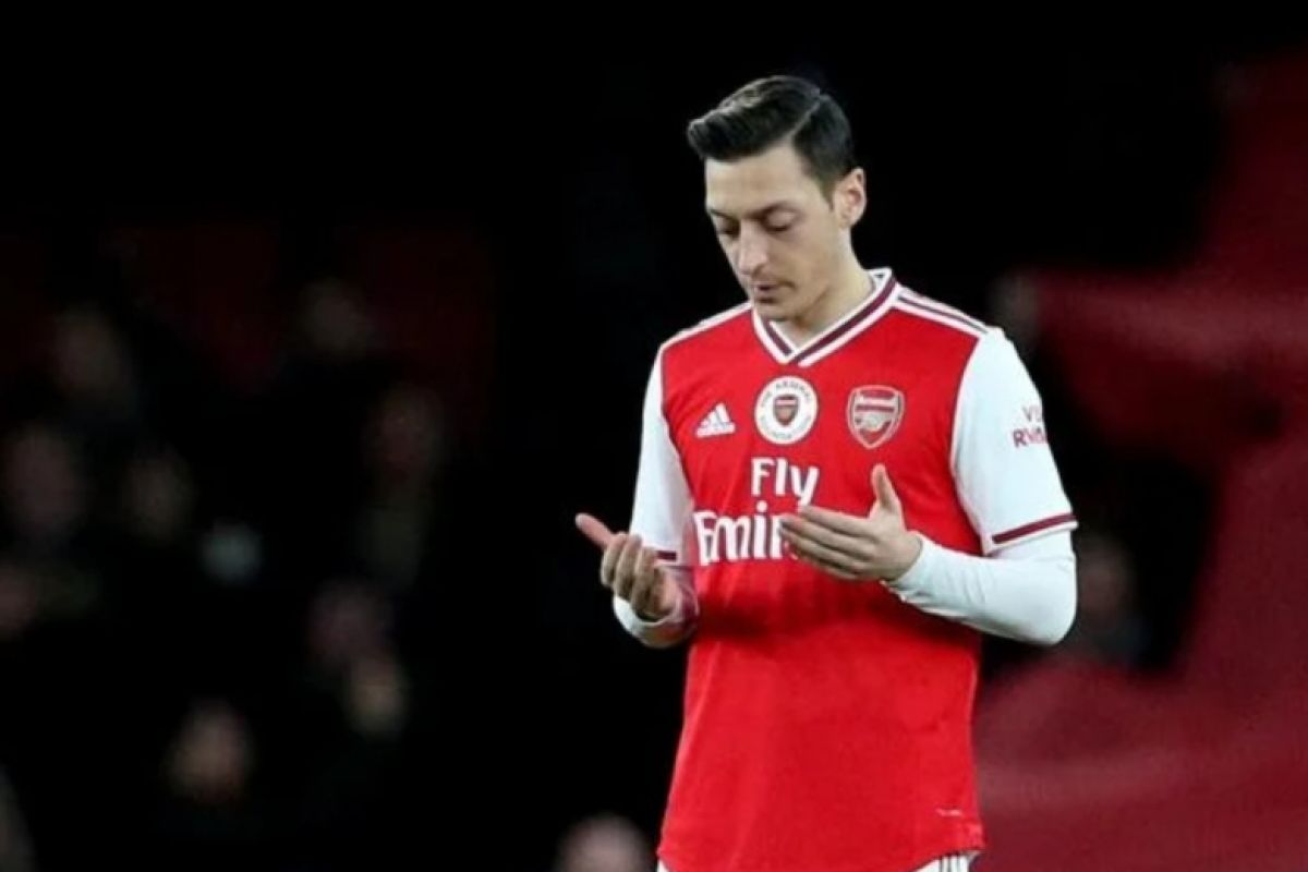 Ozil nyatakan bertahan di Arsenal hingga kontraknya habis