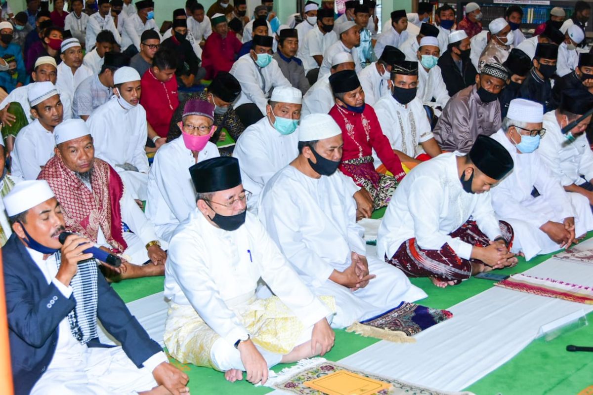 Plh Bupati Bengkalis salat Idul Adha di Masjid Istiqomah