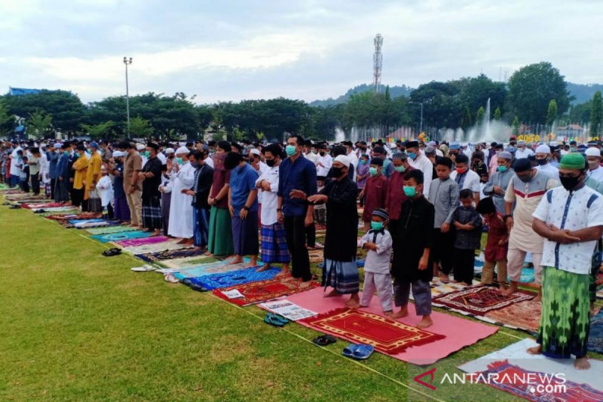 Shalat Idul Adha di Poso berlangsung sesuai protap COVID-19