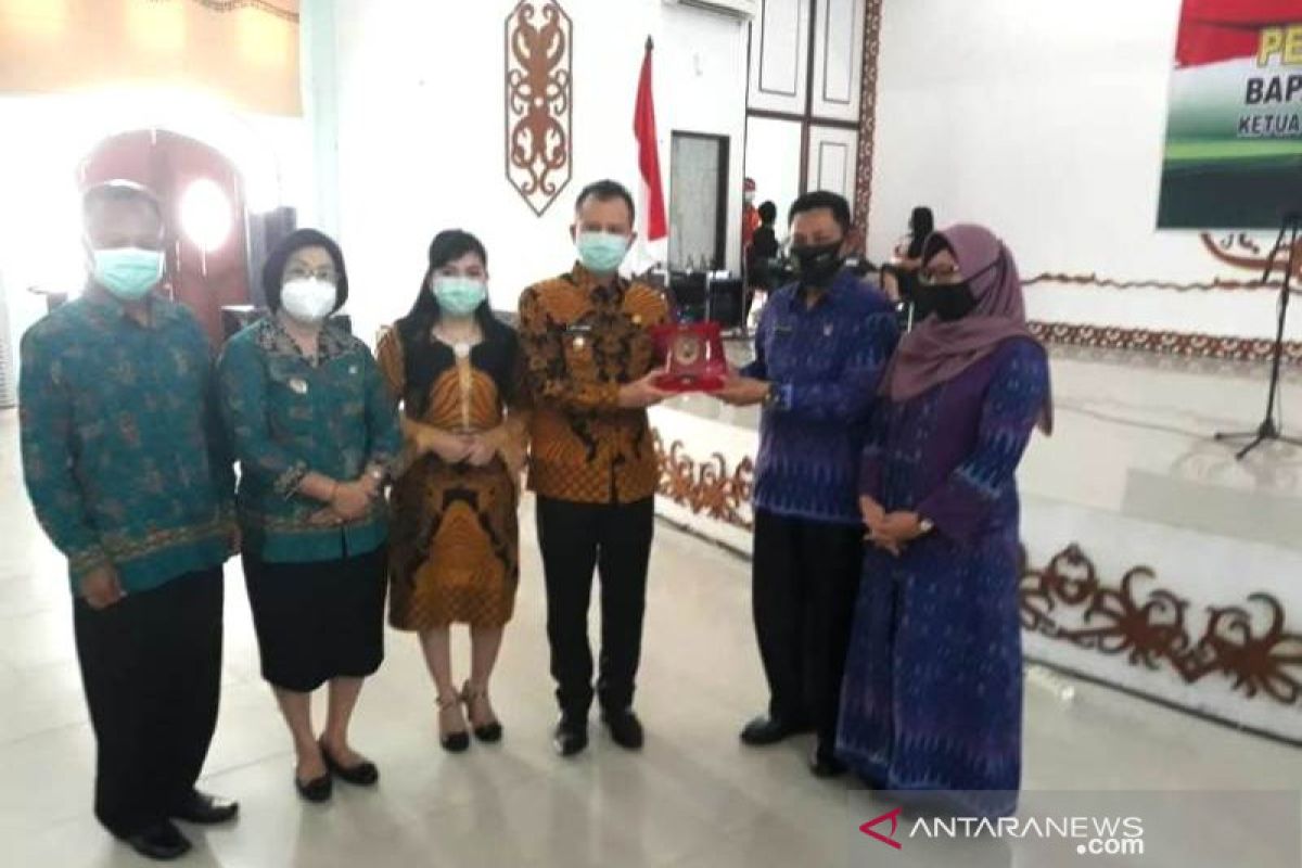 Bupati Gumas apresiasi pengabdian Ketua PA Kuala Kurun