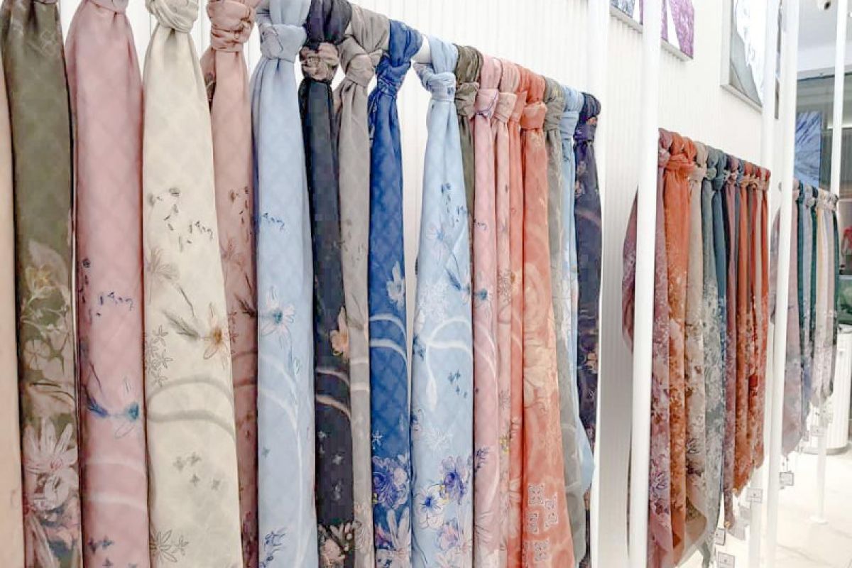 Buttonscarves buka toko internasional pertama di Malaysia