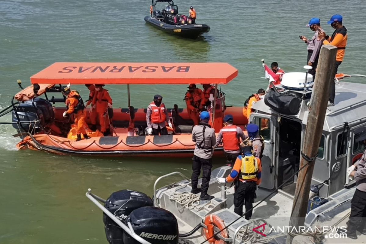 Satu personel Polairud korban laka laut ditemukan