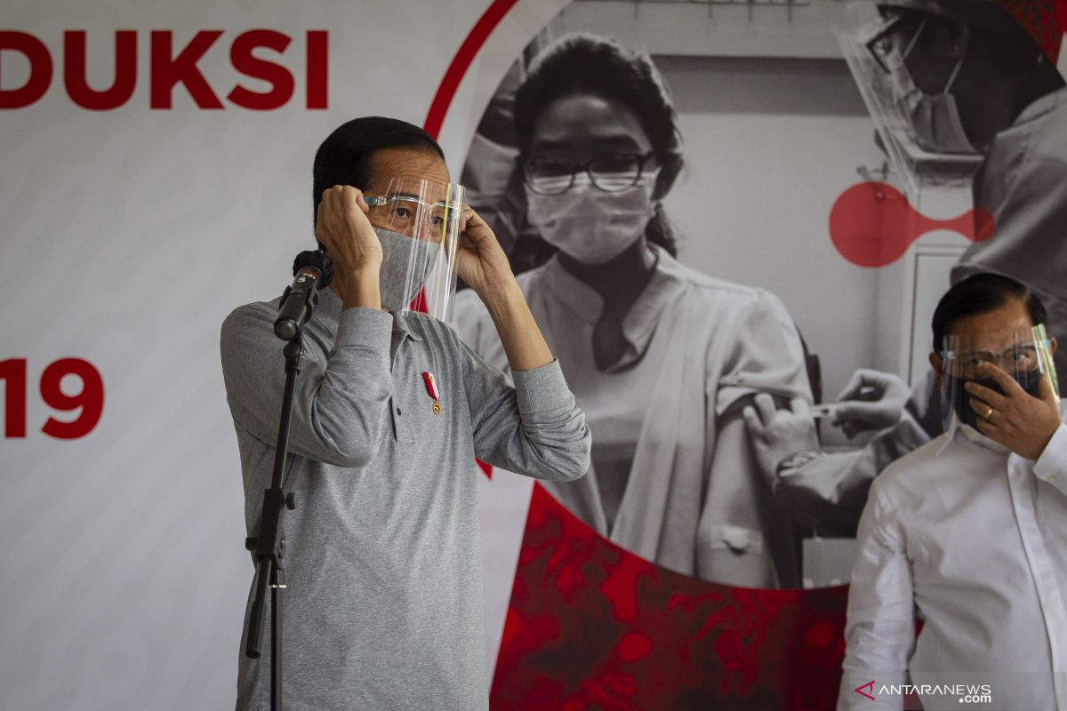 Presiden: Vaksin Merah Putih diproduksi pertengahan 2021