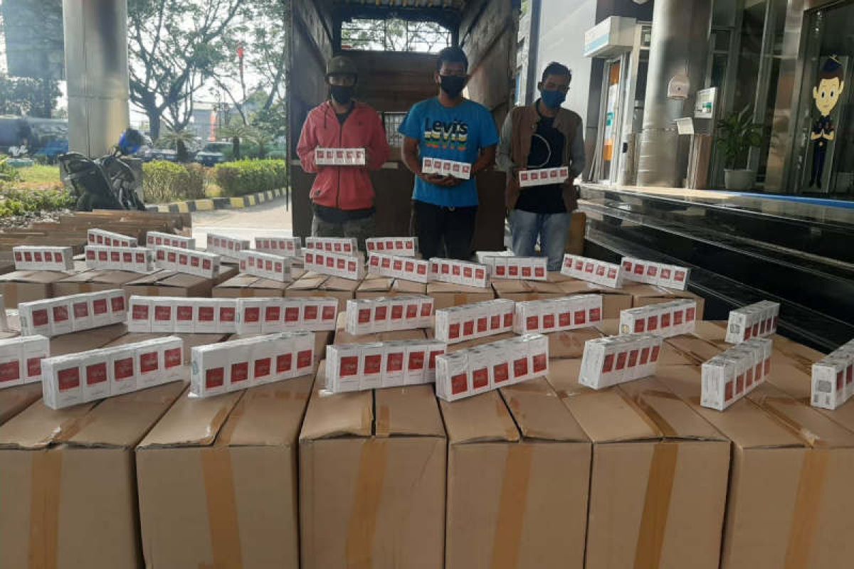 Bea Cukai gagalkan pengiriman 3,6 juta rokok ilegal  tujuan Sumatera