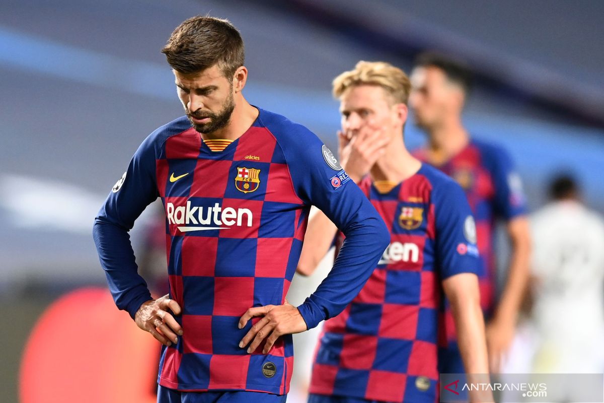 Pique serukan perubahan radikal dari atas ke bawah setelah Barcelona dibantai Munchen