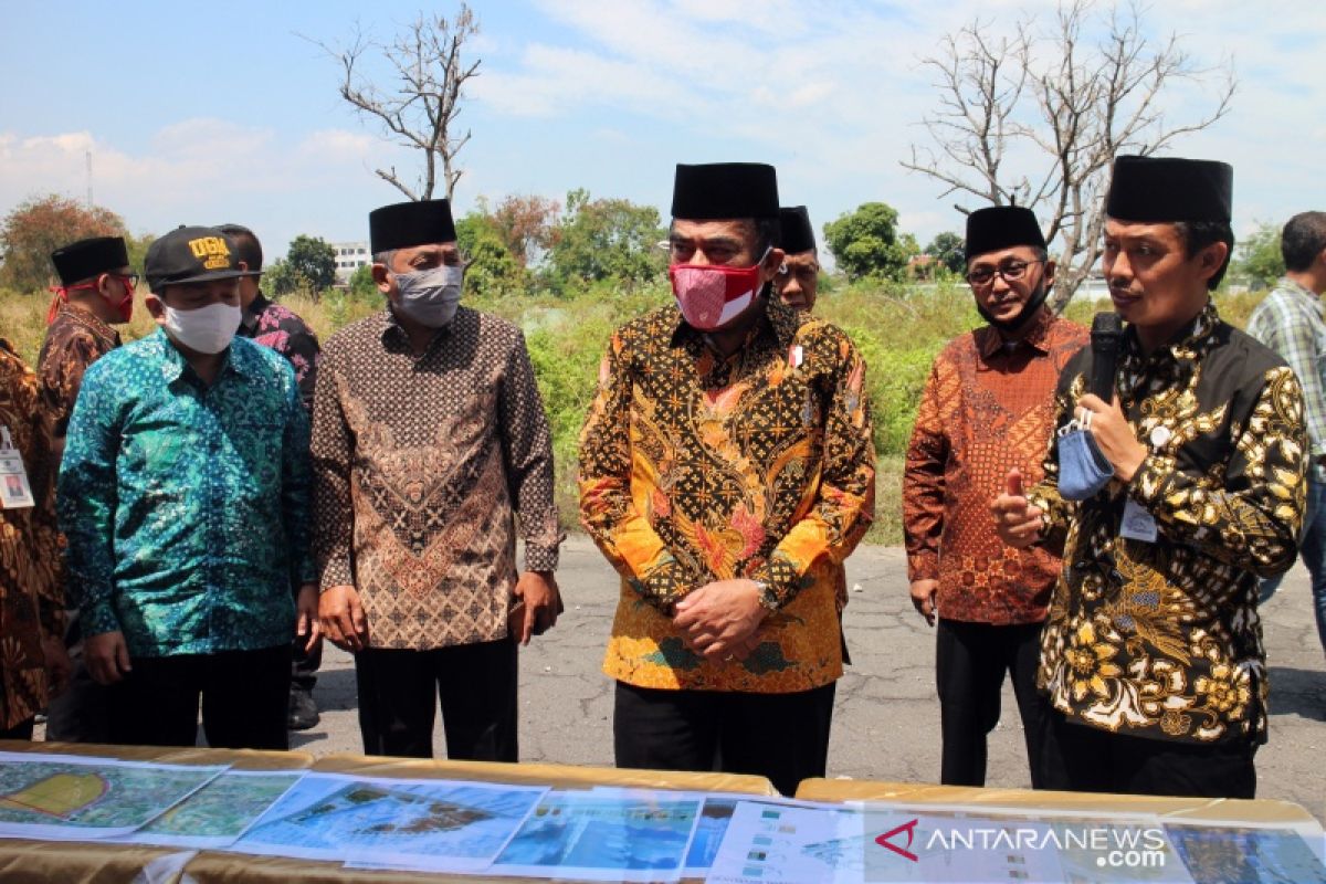 Menag tinjau lokasi pembangunan masjid bantuan UEA di Solo