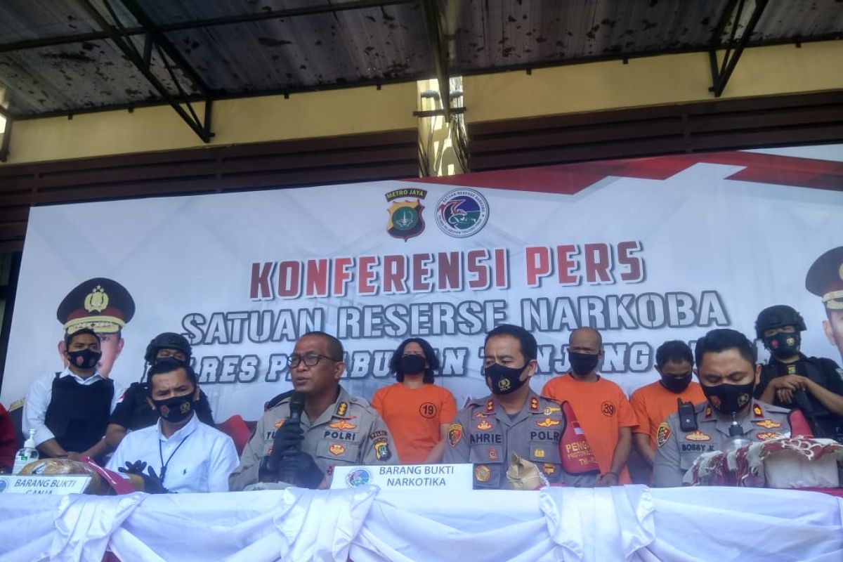 Polisi  sebut  drummer J-Rocks positif konsumsi ganja