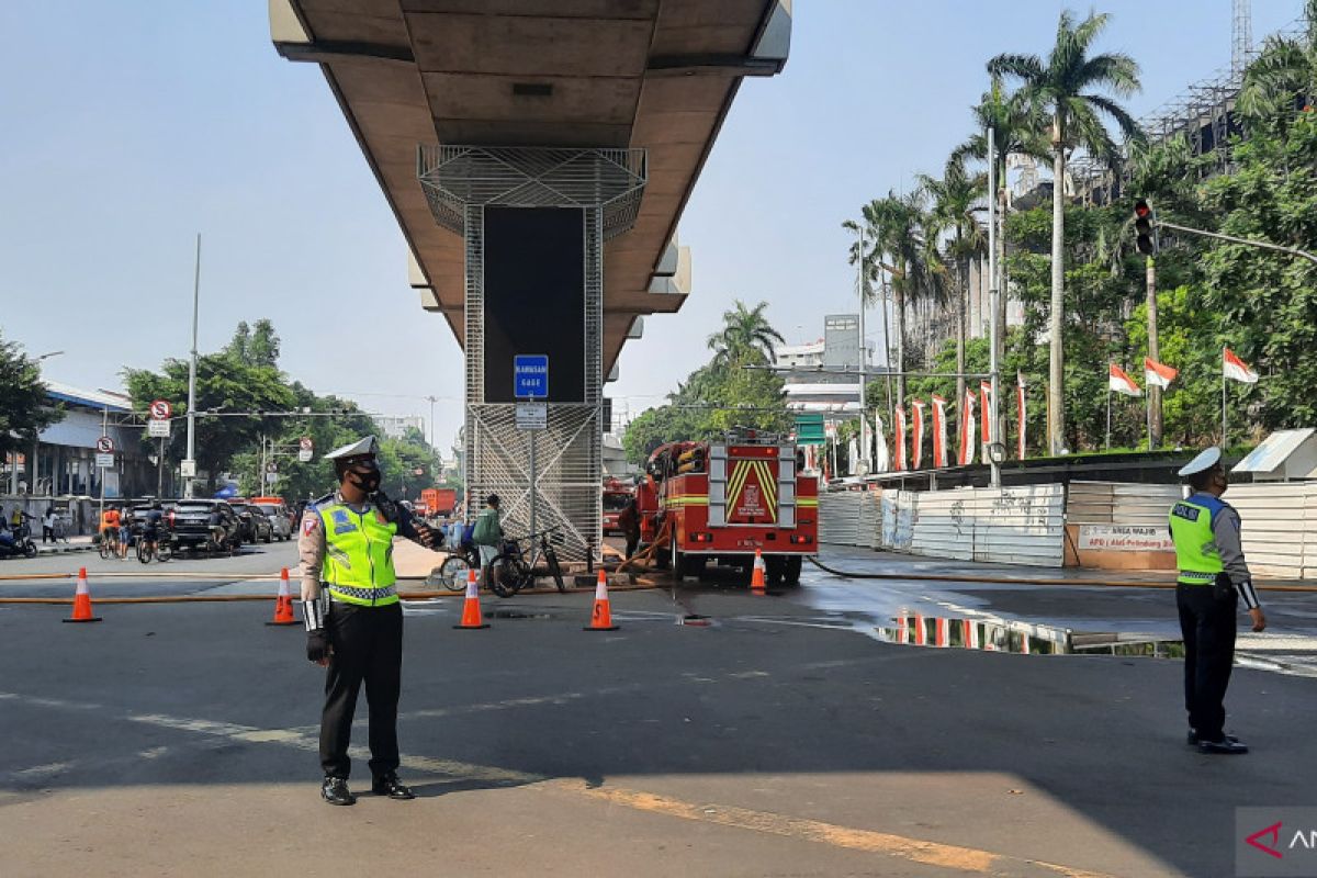 Polisi masih tutup jalan menuju di Kantor Kejaksaan Agung