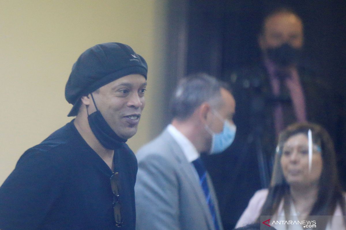 Rans Cilegon FC datangkan legenda Barcelona Ronaldinho