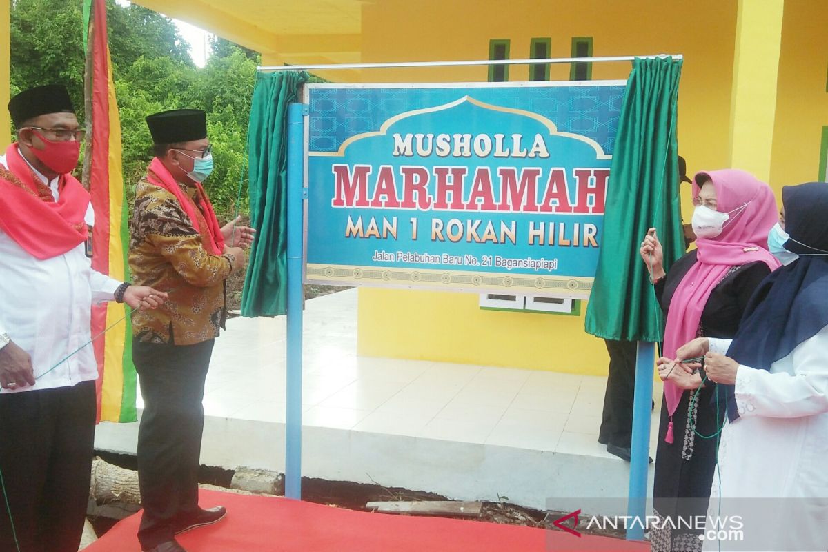 Bupati resmikan Musholla Marhamah MAN 1 Rokan Hilir