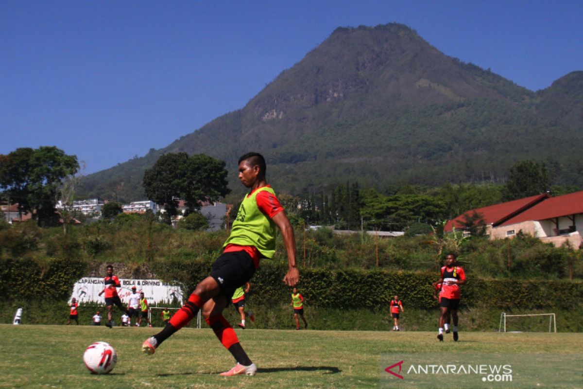 Alasan renovasi, Persipura Jayapura batal bermarkas di Stadion Gajayana