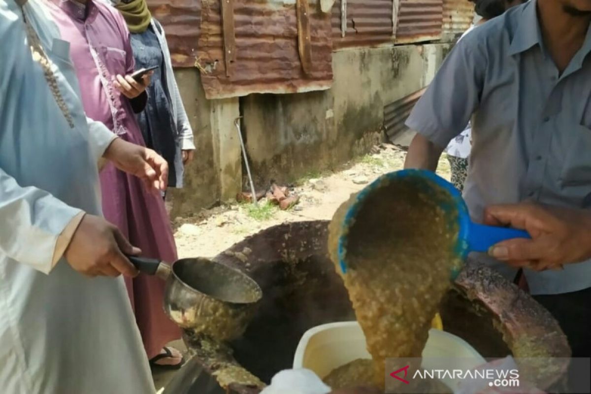 Warga Palembang laksanakan tradisi bubur suro 10 Muharram