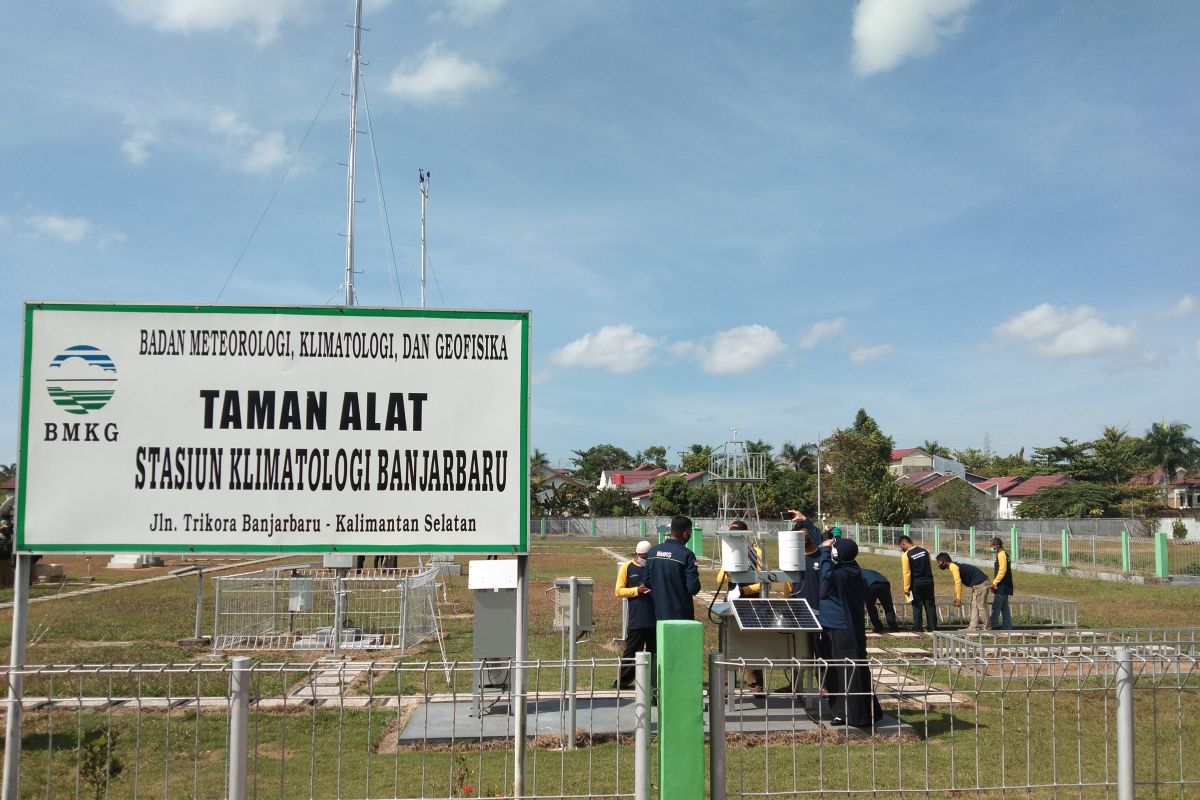 Sekolah lapang iklim membantu petani bercocok tanam tepat waktu