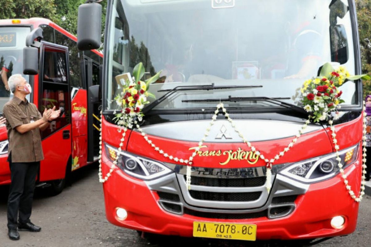 Ganjar luncurkan Transjateng Purworejo-Magelang-Temanggung