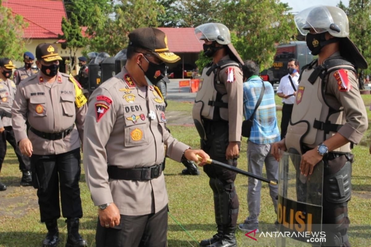 Kapolda Kalteng pastikan beri sanksi oknum anggota Polri terlibat politik