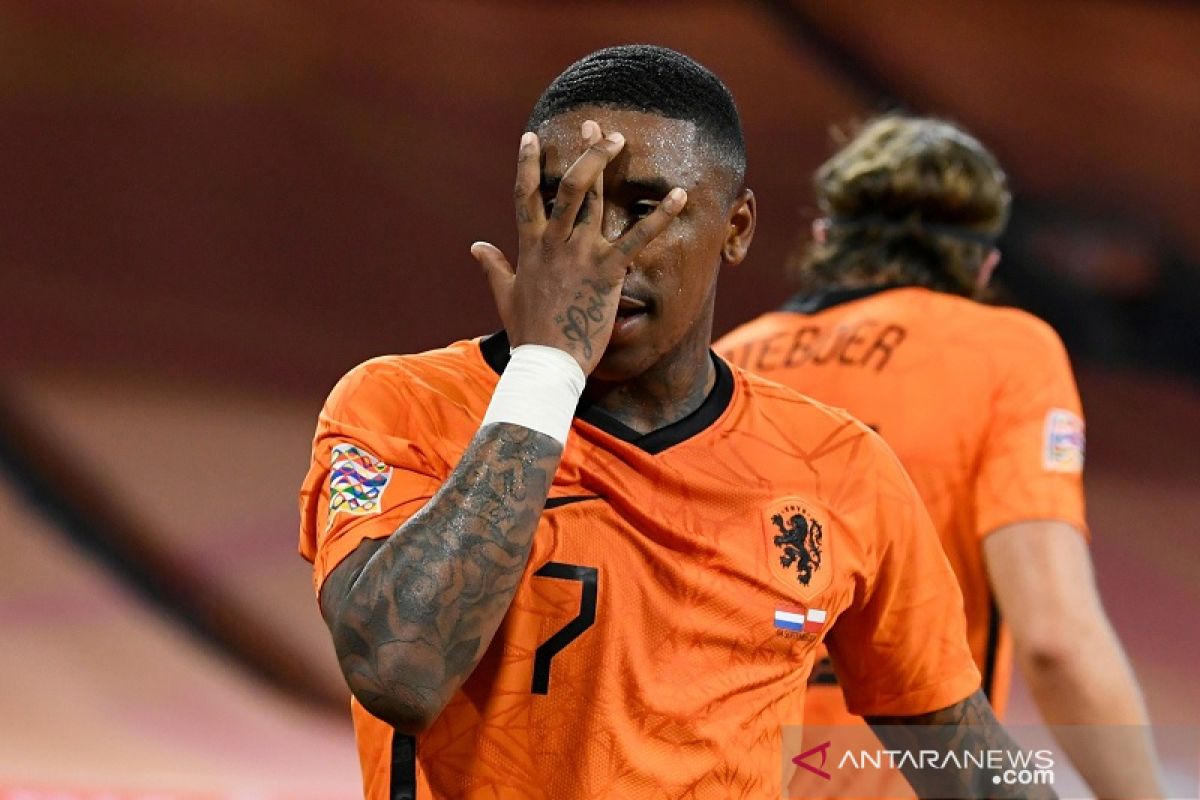 Belanda atasi Polandia melalui gol perdana Bergwijn