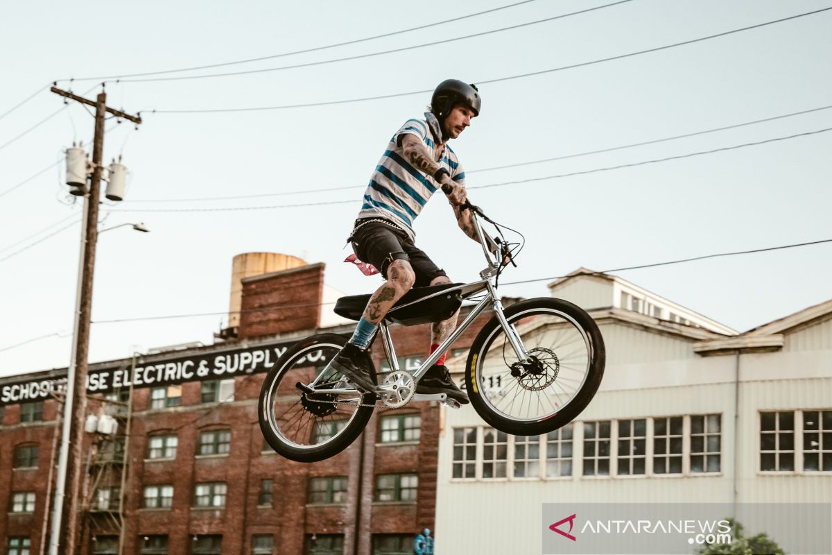 Sepeda BMX lahir kembali dengan penggerak motor listrik