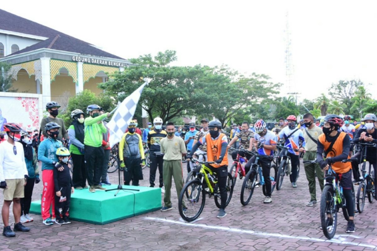 Lepas peserta fun bike, ini harapan Bupati Bengkalis