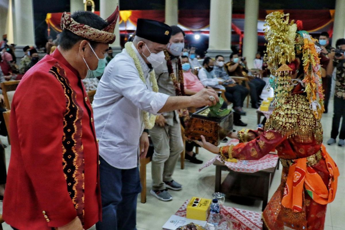 LaNyalla: Daerah harus mempermudah izin bagi investor