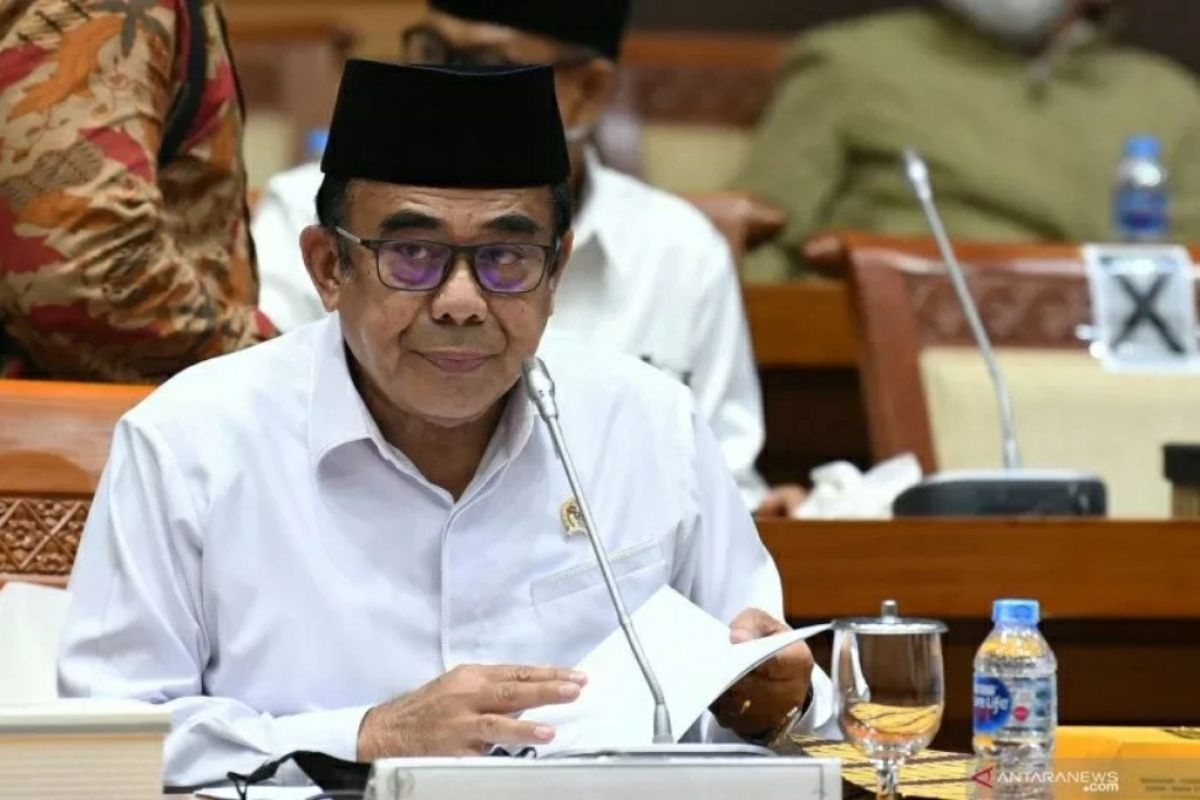 Menteri Agama positif COVID-19