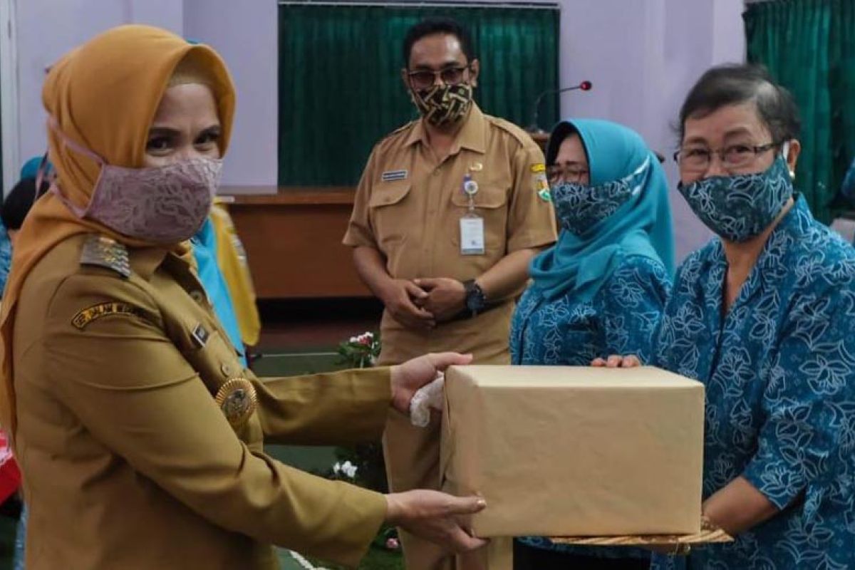 Kelompok UP2K se-Kota Magelang dikucuri bantuan modal usaha