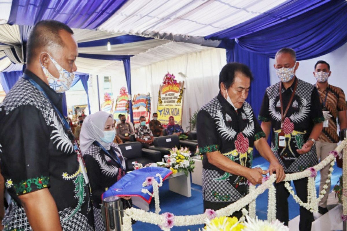 Gedung baru Bank Jateng KCP Karangkobar diresmikan