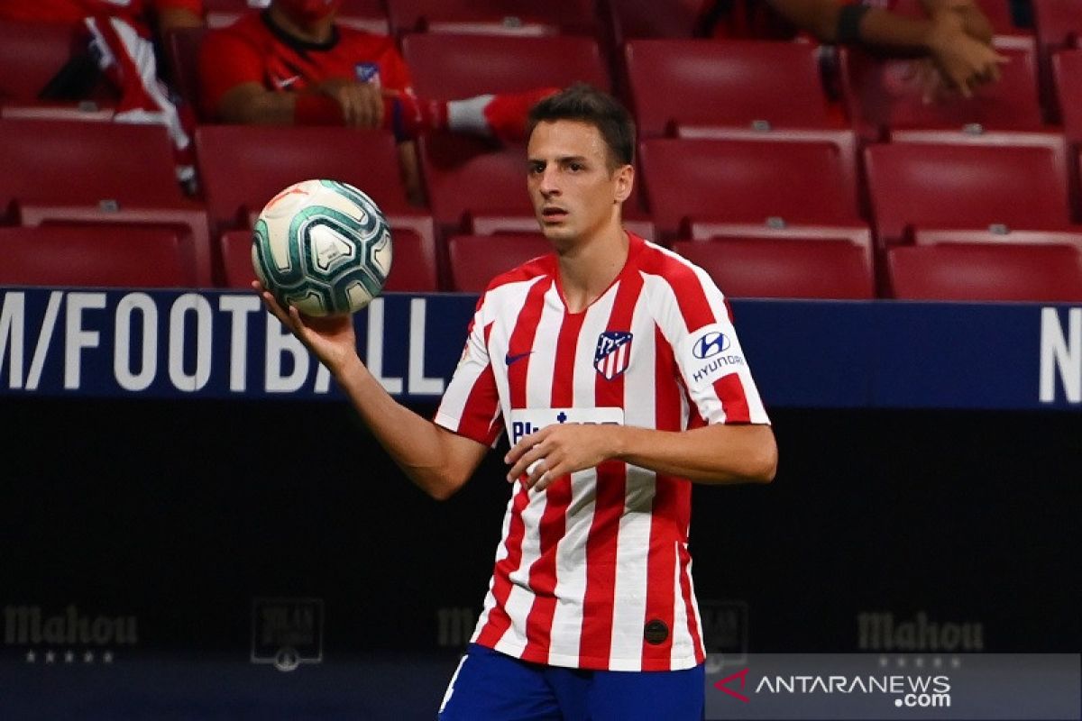 Bayer Leverkusen pinjam Santiago Arias dari Atletico