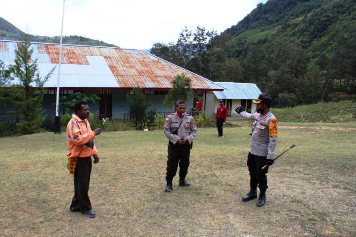 Kapolres Lanny Jaya sosialiasi protokol kesehatan di SMA Maki