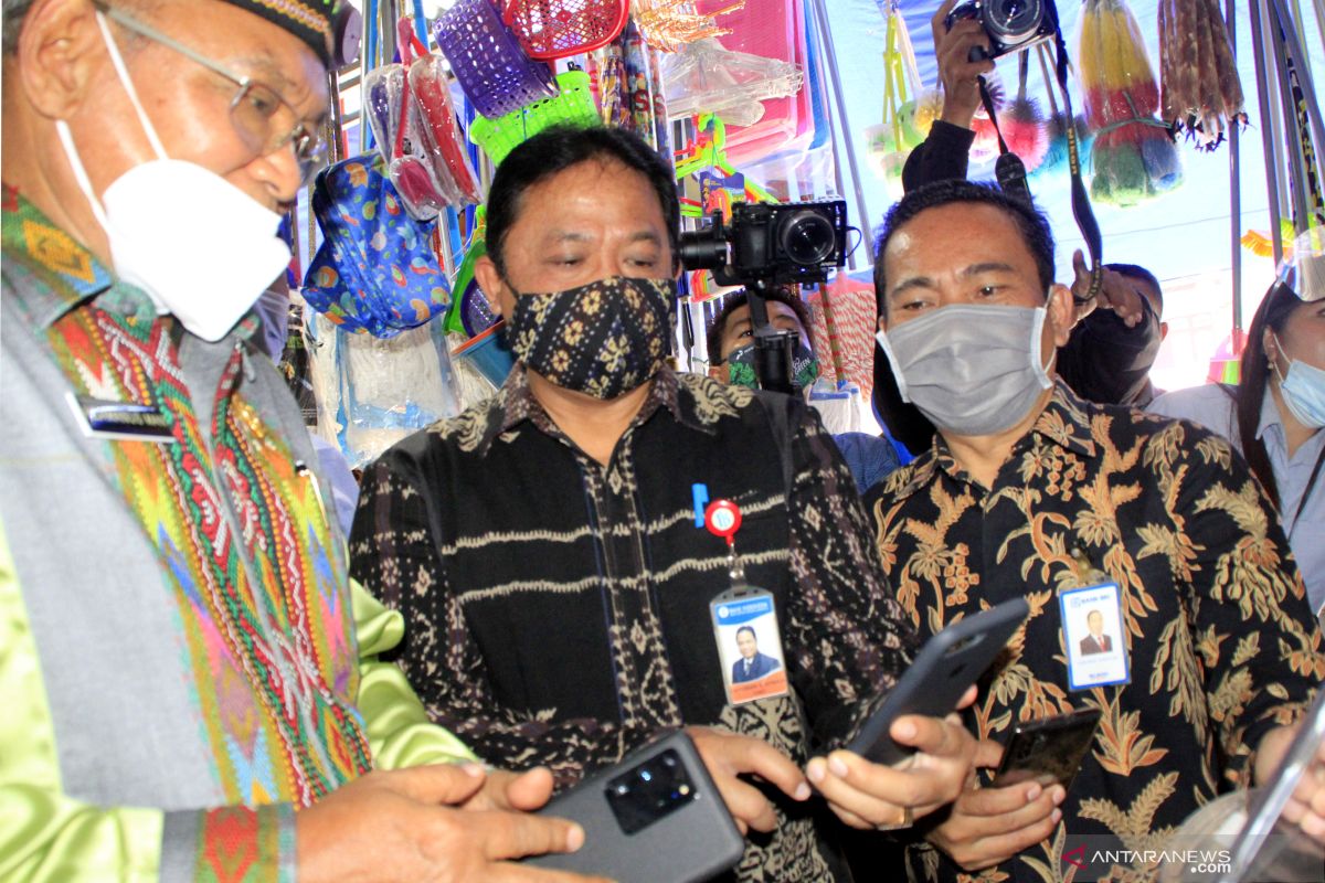 BI-BRI dorong pedagang NTT beralih ke transaksi digital