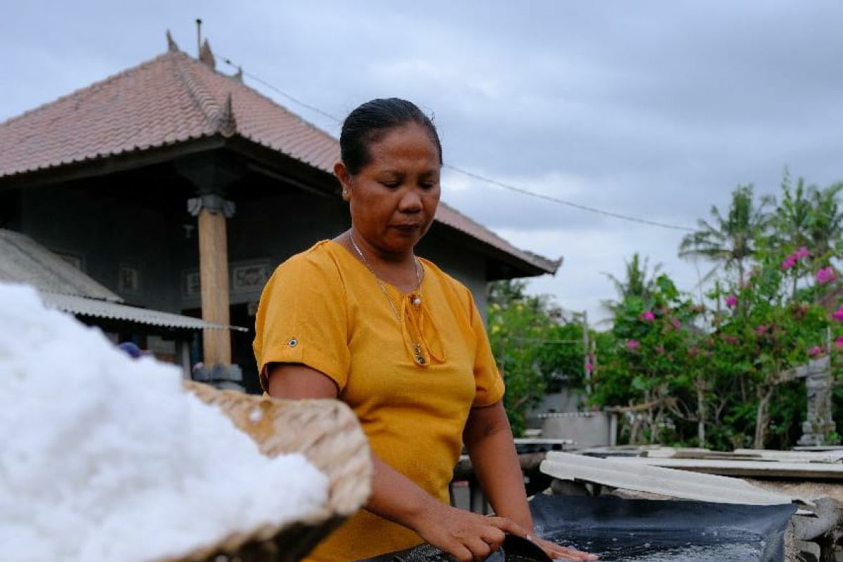 PT Pertamina MOR V jadikan garam tradisional Kusamba tujuan wisata alternatif