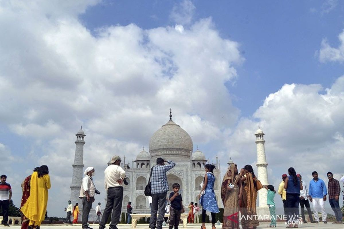 Arab Saudi hentikan sementara penerbangan rute India