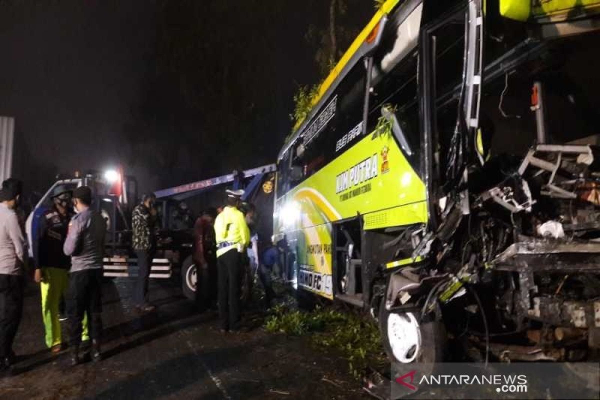 Empat orang tewas saat bus wisata alami kecelakaan di jalur Dieng-Wonosobo