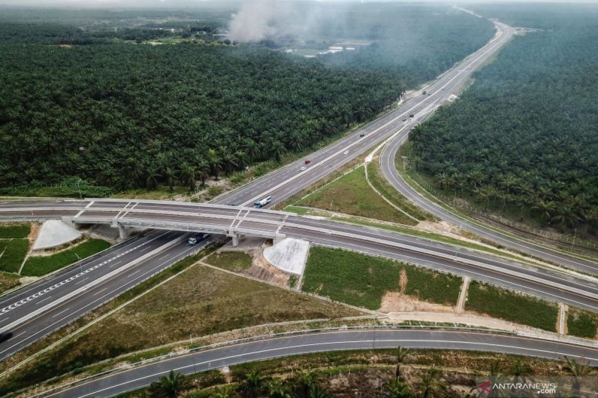 Kementerian PUPR ungkap sejumlah tantangan pengembangan wilayah jalan tol