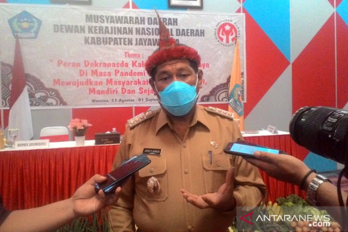 Tim COVID-19 Jayawijaya cari sopir dan keluarga anggota DPRD positif