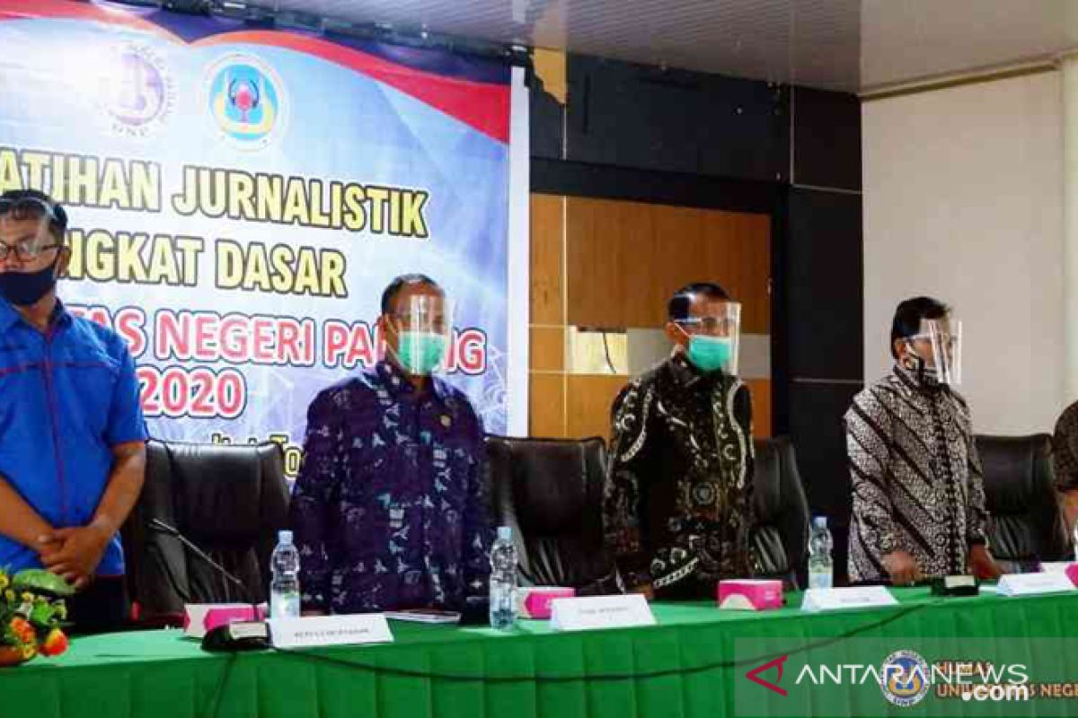 UNP gelar pelatihan jurnalistik, ciptakan bibit unggul penulis