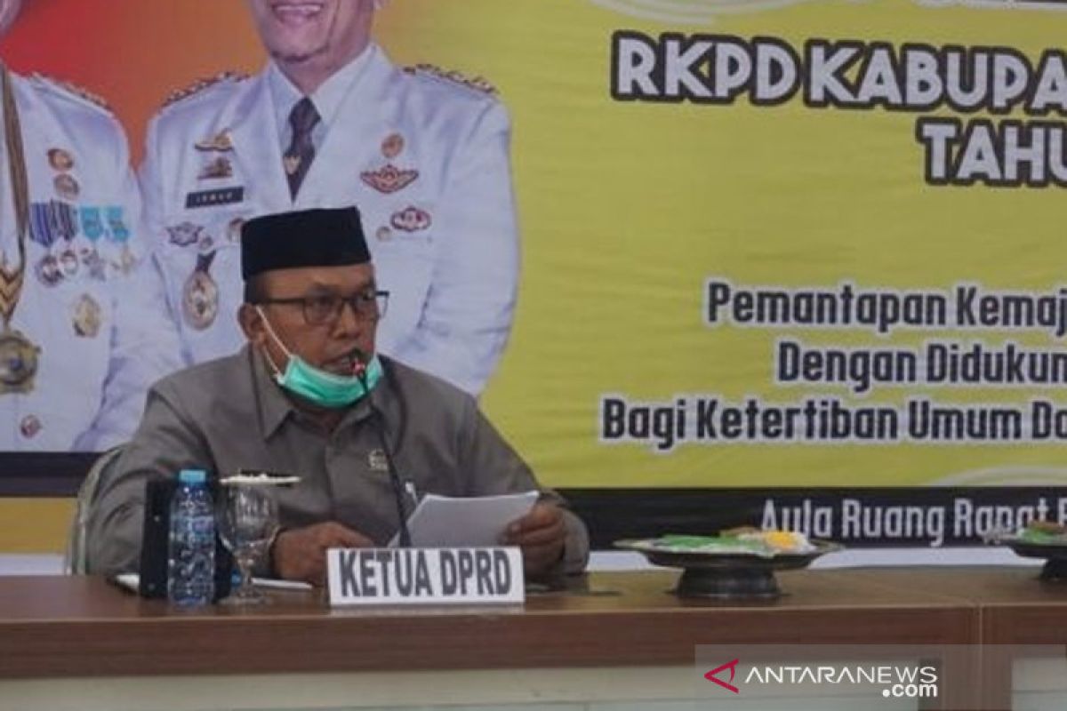 DPRD Lutim : Perlu profesionalisme dan kompetensi aparatur untuk tingkatkan pelayanan publik