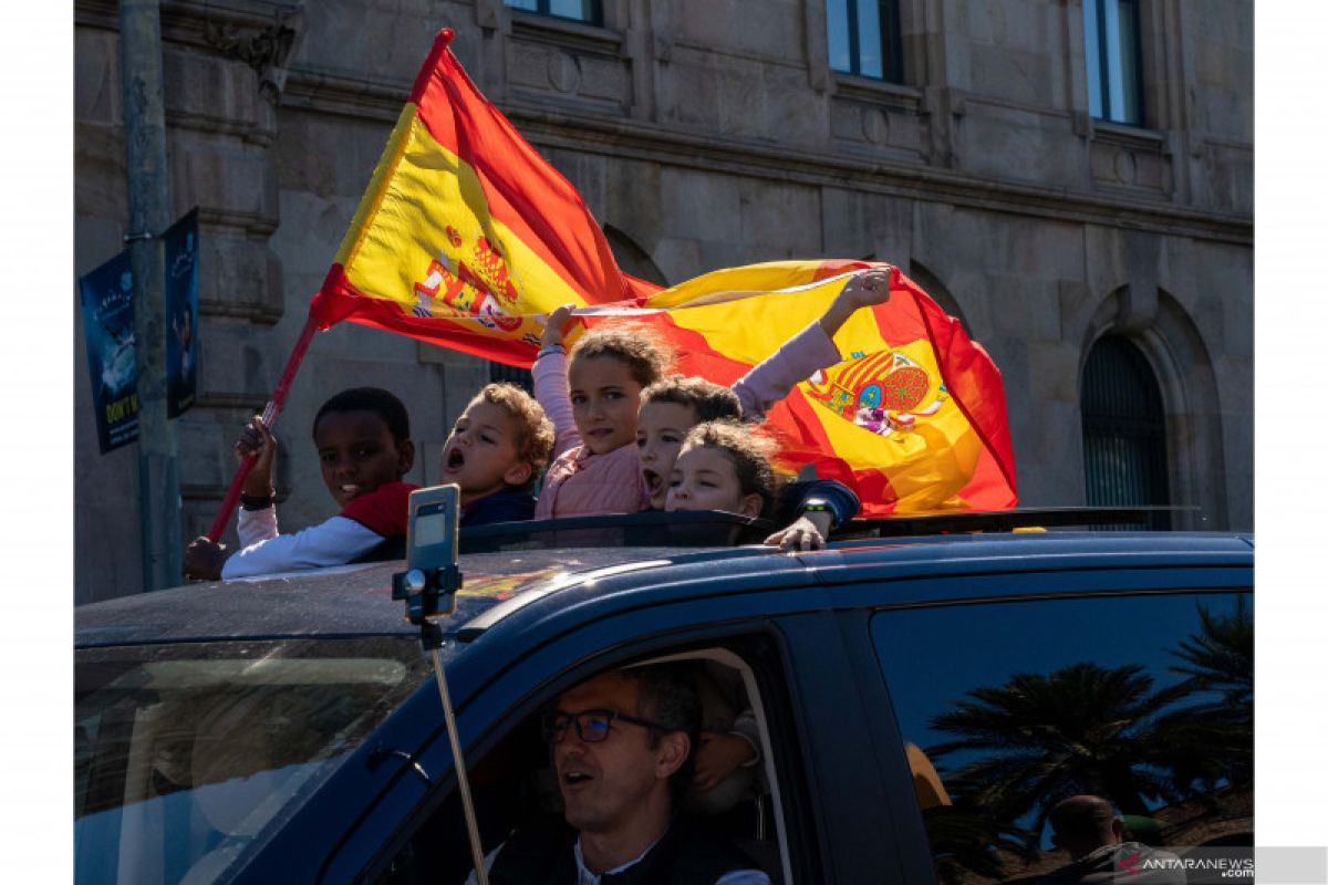 Spanyol menyelamatkan Lebih dari 140 migran  di lepas pantai Canary