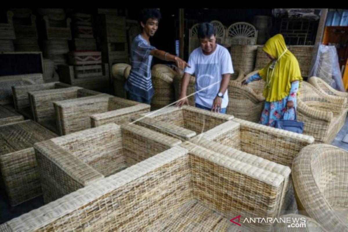 Kadin Palu  dorong pelaku usaha manfaatkan fasilitas pengurusan HKI