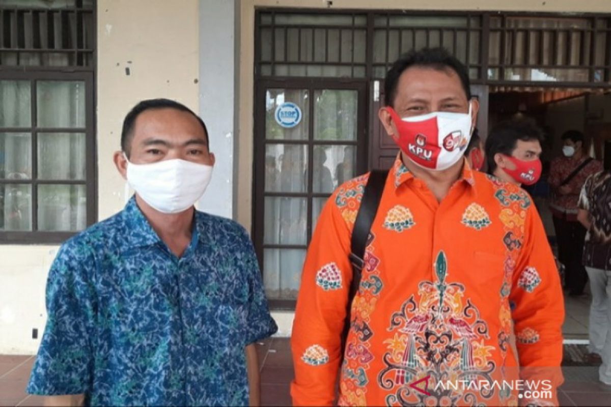 Ketua KPU dan Bawaslu Gumas umumkan miliki hubungan keluarga dengan tim kampanye