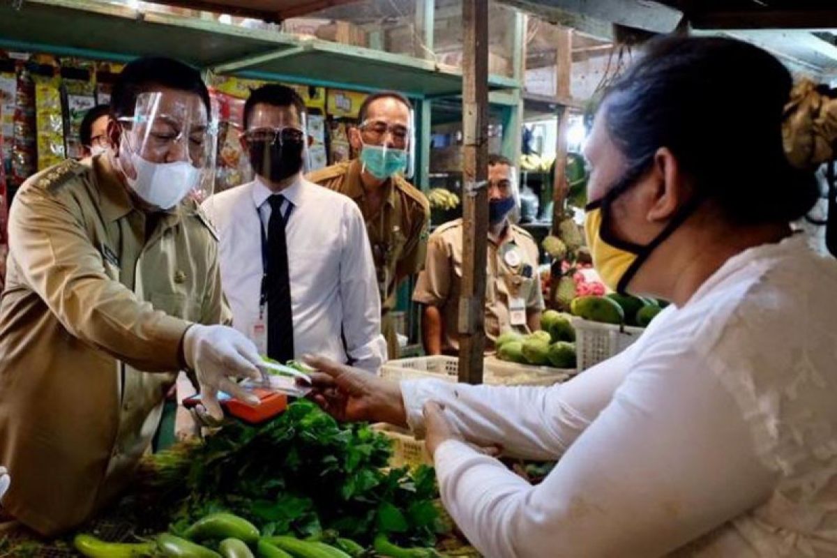 Dukung pembayaran nontunai, Pemkot Magelang terapkan e-retribusi pasar