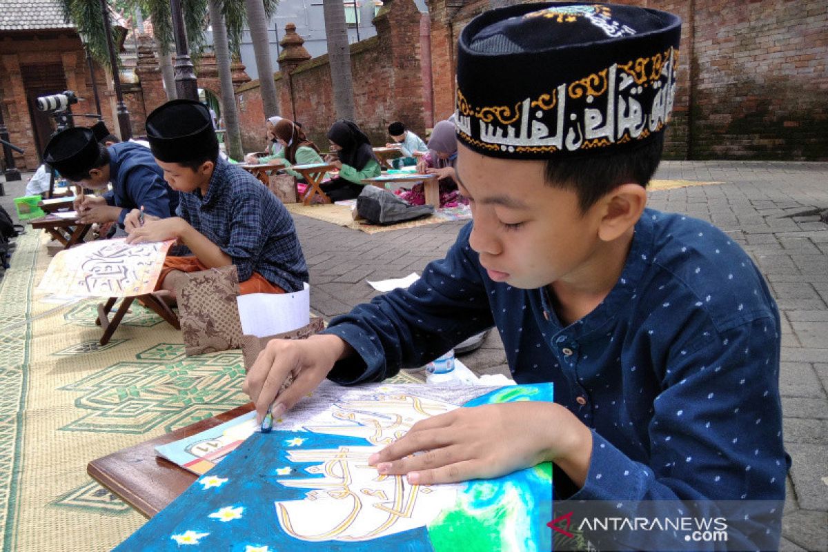 48 pelajar di Kabupaten Kudus ikuti lomba kaligrafi