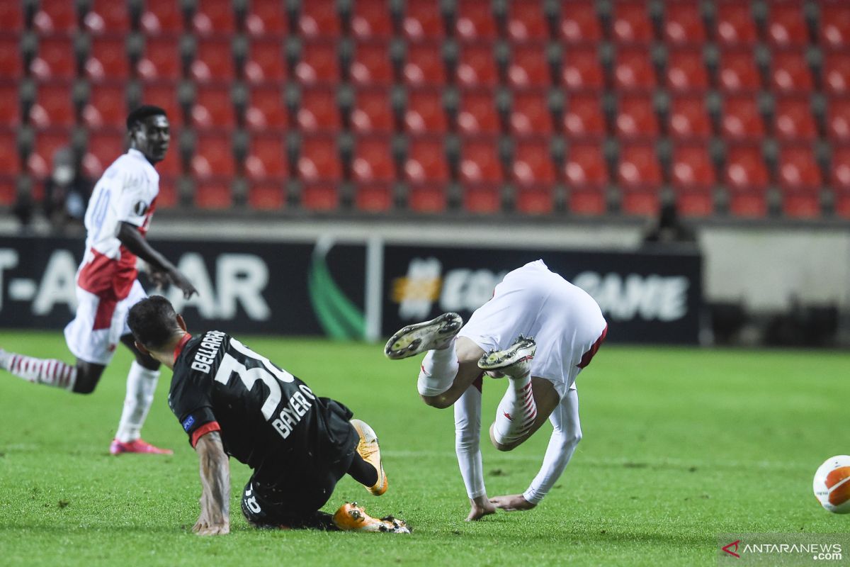 10 pemain Leverkusen telan kekalahan 0-1 di kandang Slavia Praha